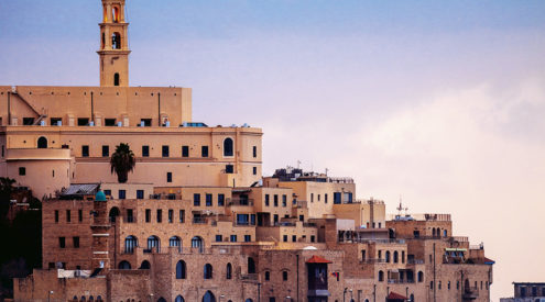 Israel to open up travel to tourist groups